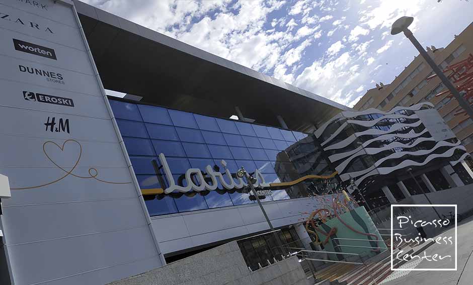 Larios Centro Winkelcentrum, Tryp Malaga Alameda Hotel, Cristobal Rengel Adviserend, Fuentes & Advocaten Adviseurs, AFHA Malaga Adviserend